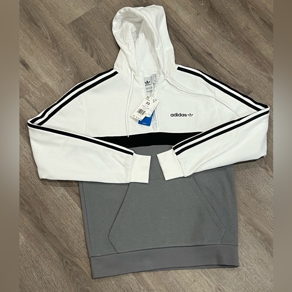 NWT Women’s Adidas XS Half Zip Colorblock Sweatshirt Hoodie Pullover
